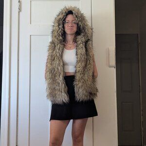 Aritzia Sunday Best Oversized Fur Vest | XXS but fits up to medium |